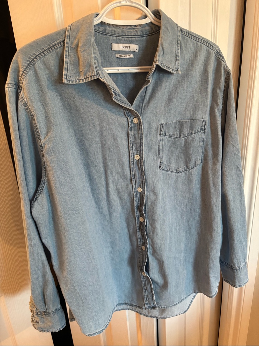 Ricki's Light Blue Relaxed Fit Denim Shirt size medium.